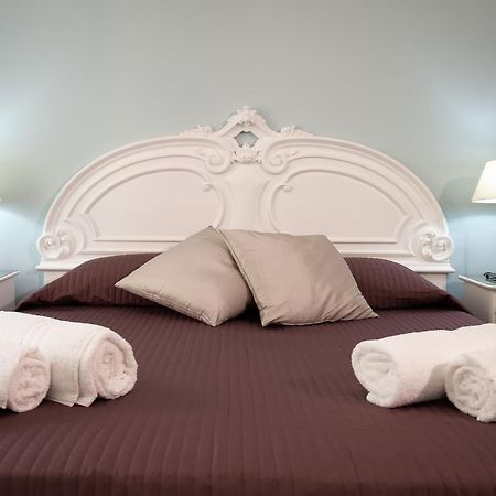 House Bonifacio Apartment Рим Екстериор снимка